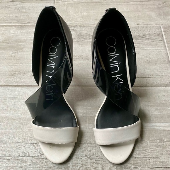 Calvin Klein Nariela Nappa - Picture 2 of 5